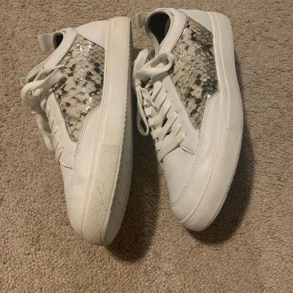 Steve Madden Bliss sneaker white with snake print size10 - Picture 3 of 8